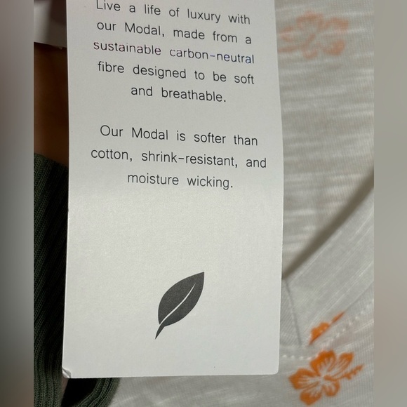 Workshop- NWT- flower lightweight t-shirt - Picture 6 of 8